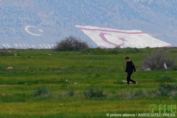 40多名叙利亚移民从土耳其抵达塞浦路斯，一人死亡