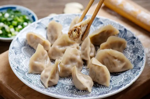 立冬还是冬至吃饺子吗?